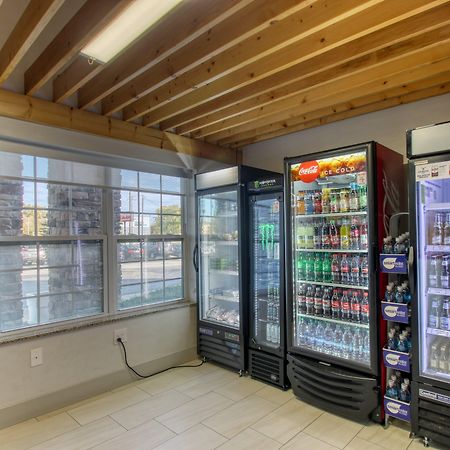 Holiday Inn Express Hotel & Suites Milwaukee Airport By Ihg Exterior foto